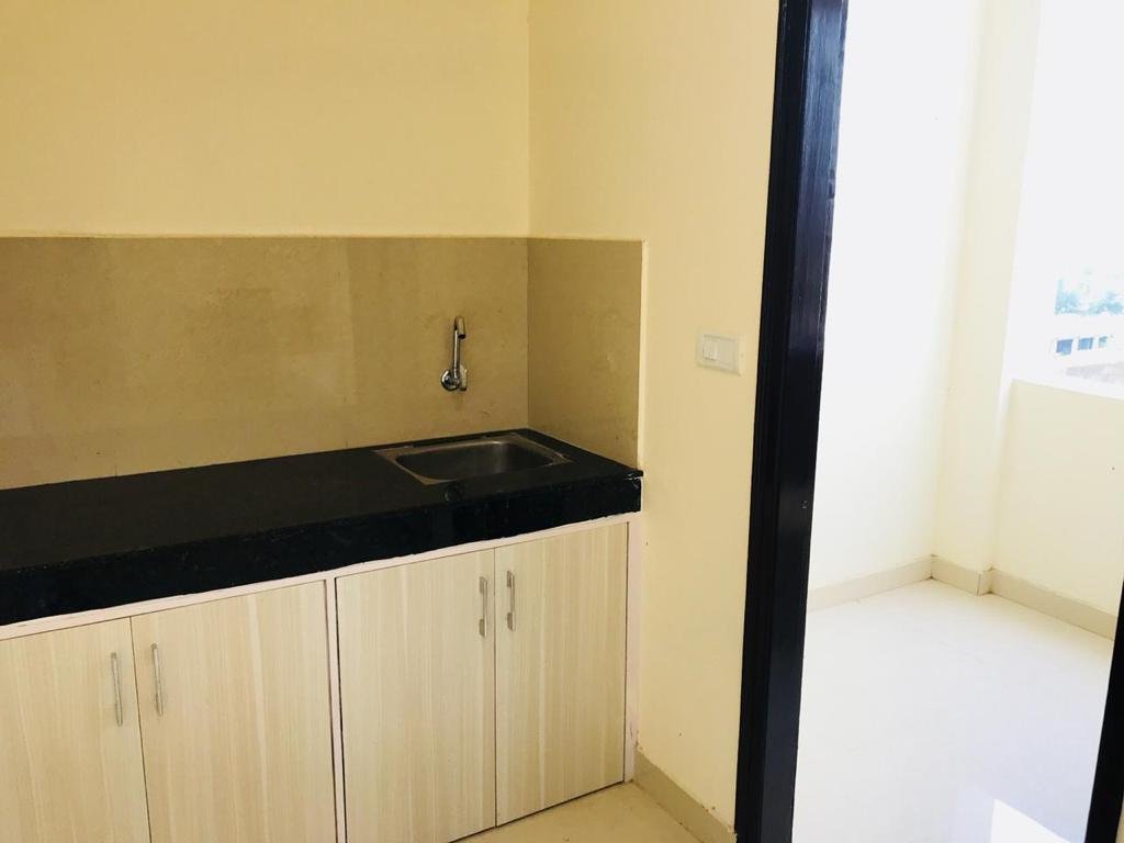 Pg in Dlf Phase 1 Gurgaon photo