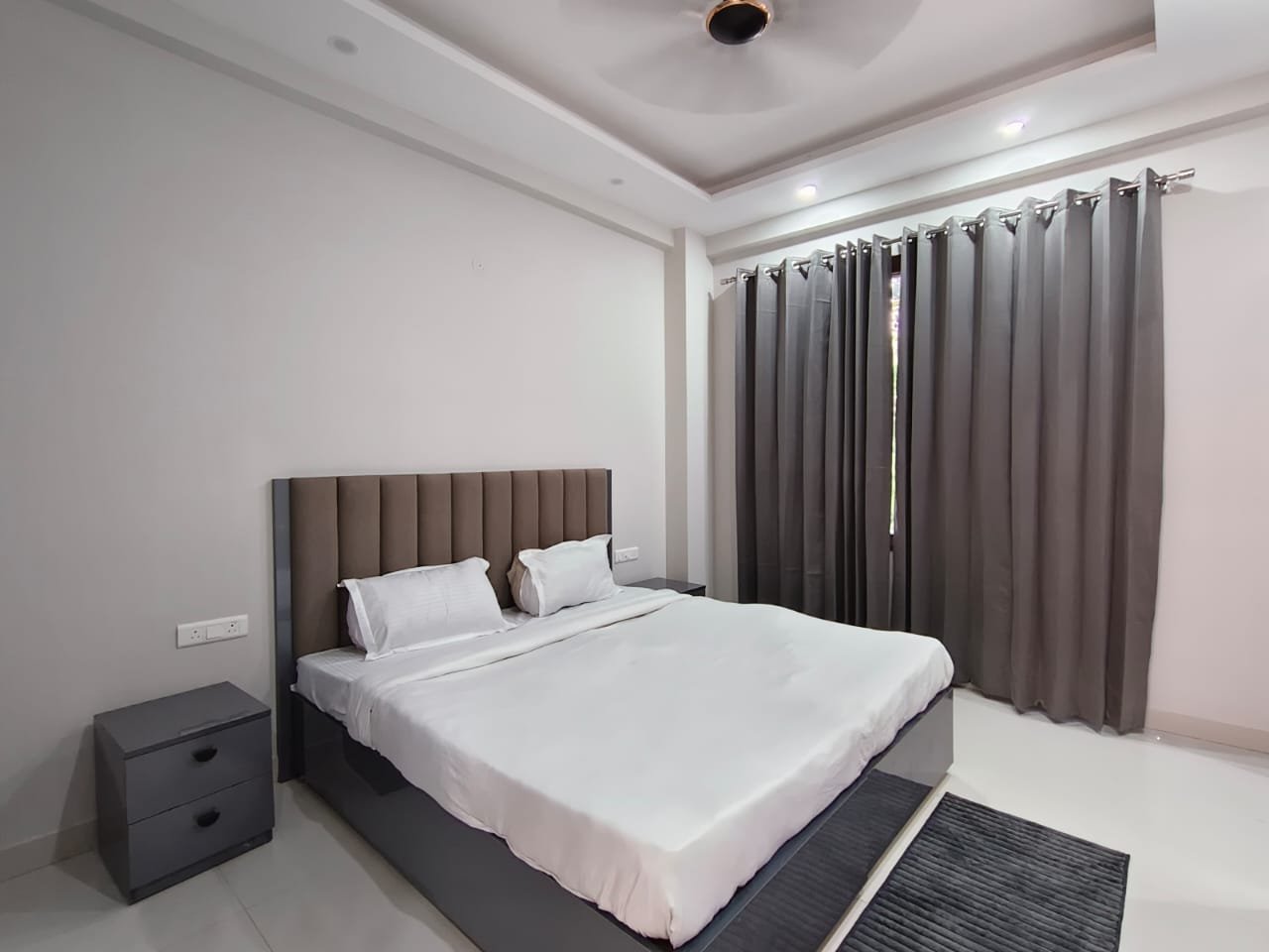 1 RK + 1 bhk in Sec 53 golf course road Gurgaon