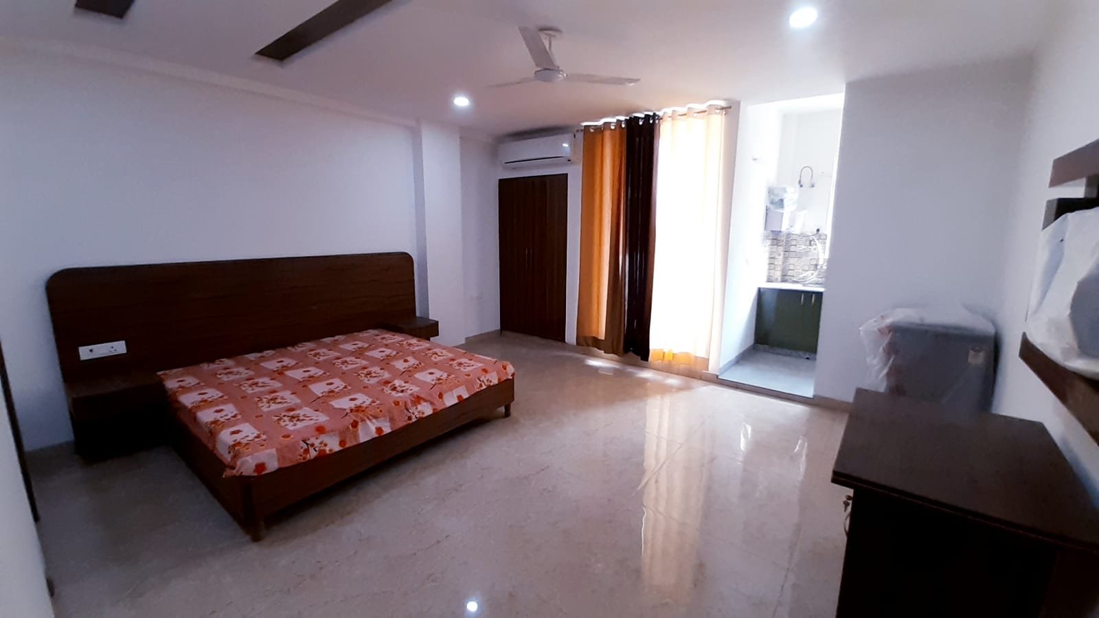 PG Dlf phase 2 gurgaon photo