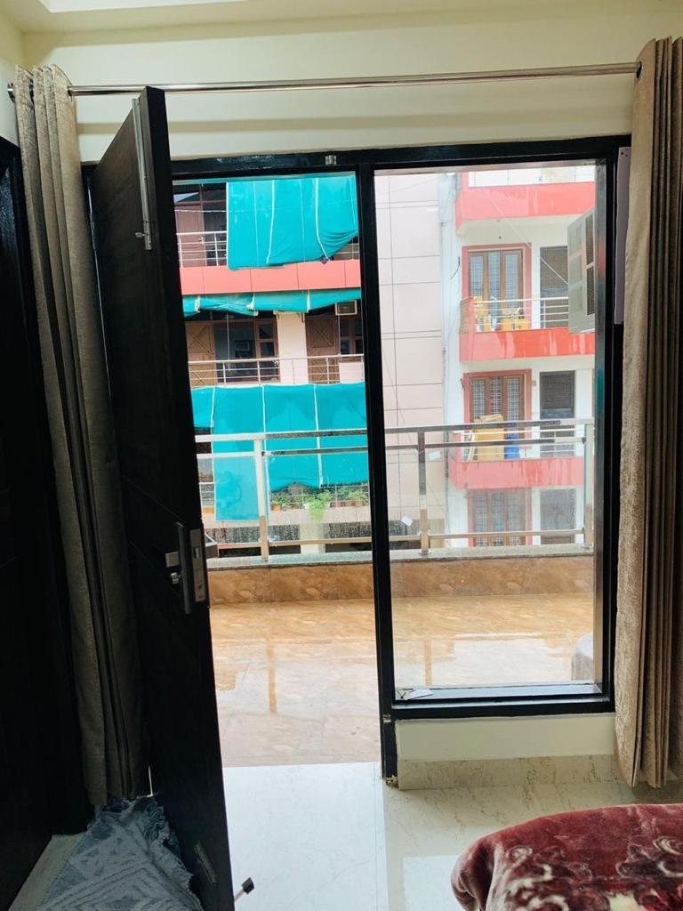 2 BHK flat Rd city sec 52, gurgaon photo